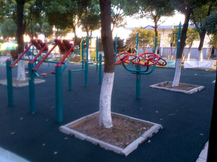 蘇州東港新村小區(qū)健身區(qū)域